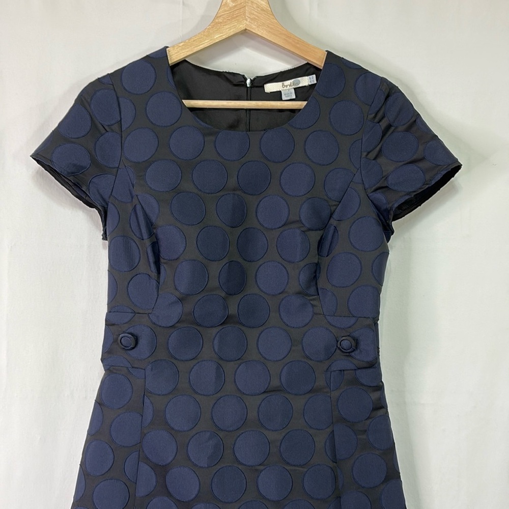🥒 Boden black with large navy blue polkadot cap sleeve round neck dress
